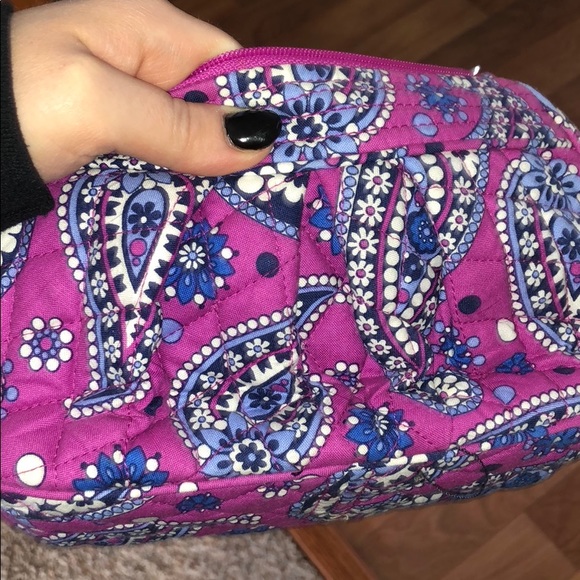 Vera Bradley Handbags - Small Vera Bradley purse